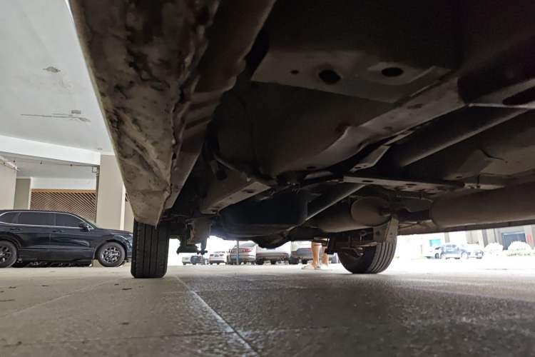 Used Dongfeng Fengon 330 2014 1.5L Manual Utility Version DK15 Chassis Front Right