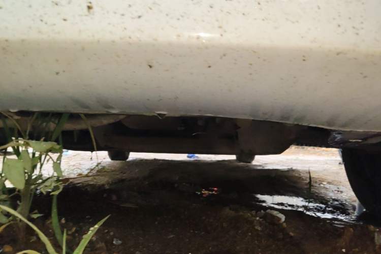 Used Dongfeng Fengon 330 2014 1.5L Manual Utility Version DK15 Chassis Front