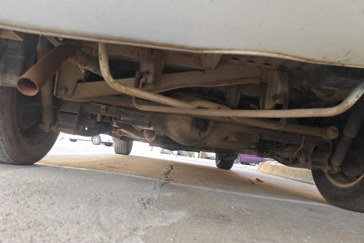 Used Dongfeng Fengon 330 2014 1.5L Manual Utility Version DK15 Chassis Rear