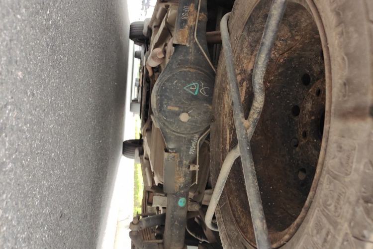Used Dongfeng Fengon 330 2014 1.2L Manual Practical Version DK12-07 Chassis Rear