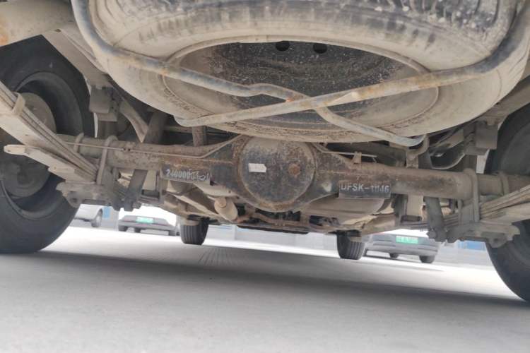 Used Dongfeng Fengon 330 2014 1.5L Manual Utility Version DK15 Chassis Rear