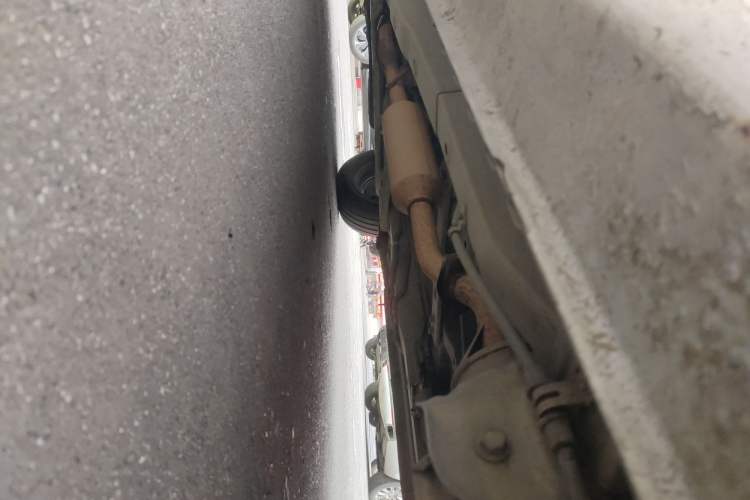 Used Dongfeng Fengon 330 2014 1.5L Manual Standard Edition DK15-02 Chassis Rear Left