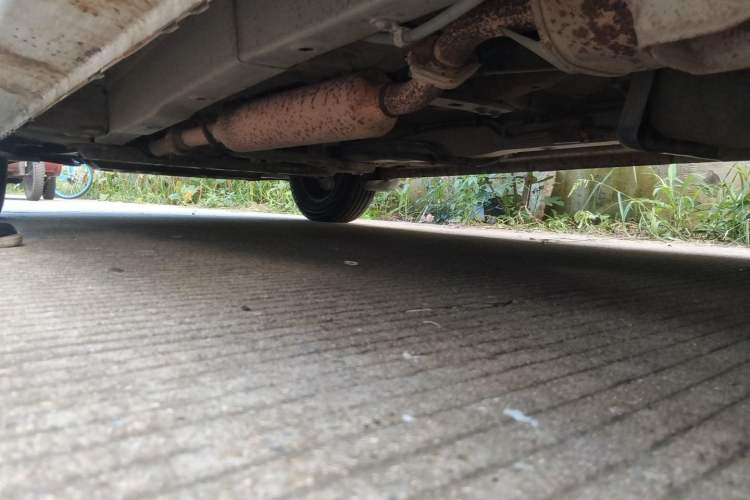 Used Dongfeng Fengon 330 2014 1.5L Manual Utility Version DK15 Chassis Rear Left