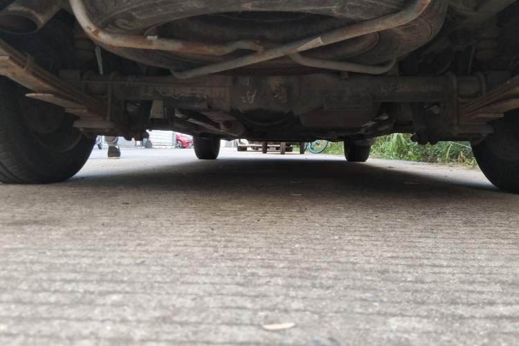 Used Dongfeng Fengon 330 2014 1.5L Manual Utility Version DK15 Chassis Rear