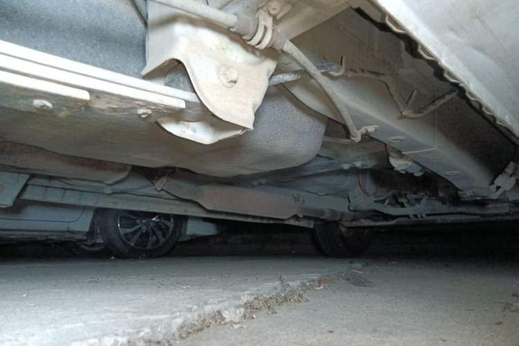 Used Dongfeng Fengon 330 2014 1.5L Manual Standard Edition DK15-02 Chassis Rear Right