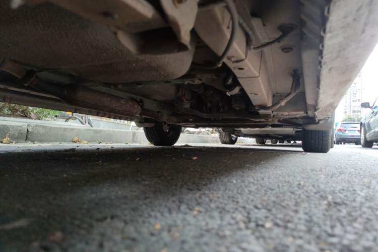 Used Dongfeng Fengon 330 2014 1.5L Manual Utility Version DK15 Chassis Rear Right