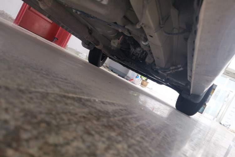 Used Dongfeng Fengon 330 2014 1.5L Manual Utility Version DK15 Chassis Rear Right