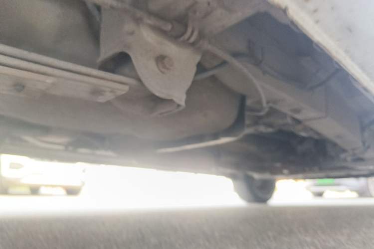 Used Dongfeng Fengon 330 2014 1.5L Manual Utility Version DK15 Chassis Rear Right