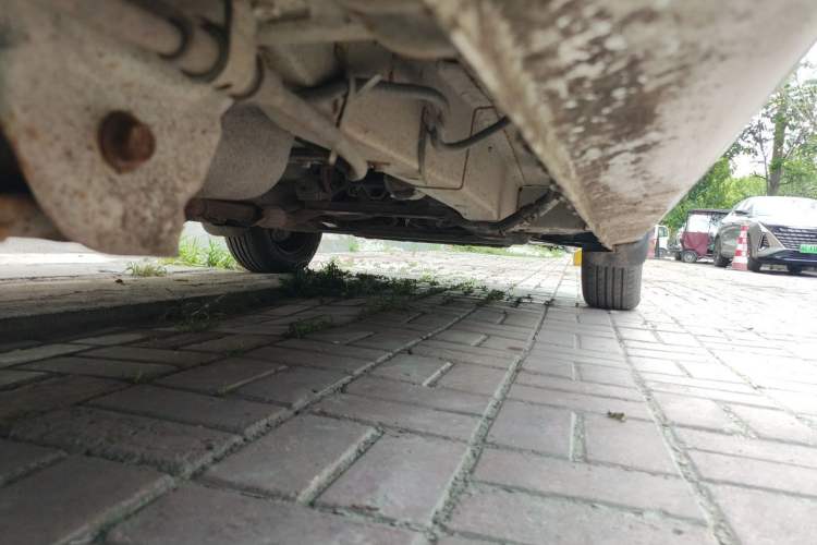Used Dongfeng Fengon 330 2014 1.3L Manual Utility Version DK13-07 Chassis Rear Right