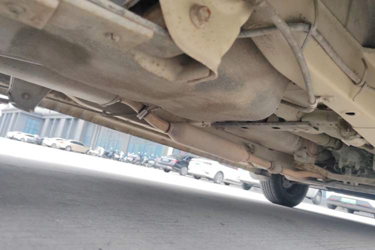 Used Dongfeng Fengon 330 2014 1.5L Manual Utility Version DK15 Chassis Rear Right