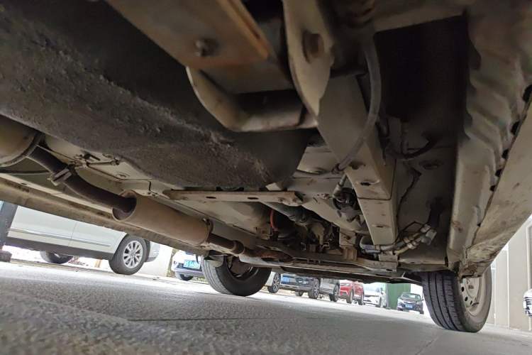 Used Dongfeng Fengon 330 2014 1.5L Manual Utility Version DK15 Chassis Rear Right