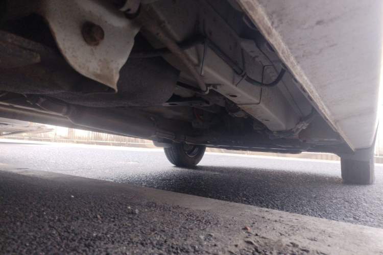 Used Dongfeng Fengon 330 2014 1.5L Manual Utility Version DK15 Chassis Rear Right