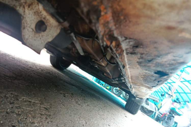 Used Dongfeng Fengon 330 2014 1.5L Manual Utility Version DK15 Chassis Rear Right