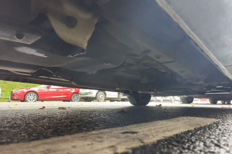 Used Dongfeng Fengon 330 2014 1.5L Manual Utility Version DK15 Chassis Rear Right
