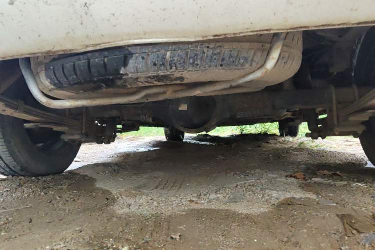 Used Dongfeng Fengon 330 2014 1.5L Manual Utility Version DK15 Chassis Rear