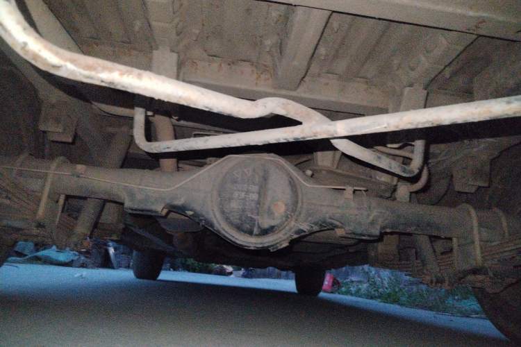 Used Dongfeng Fengon 330 2014 1.5L Manual Utility Version DK15 Chassis Rear