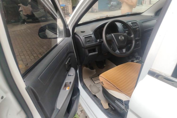 Used Dongfeng Fengon 330 2014 1.2L Manual Practical Version DK12-07 Driver Seat