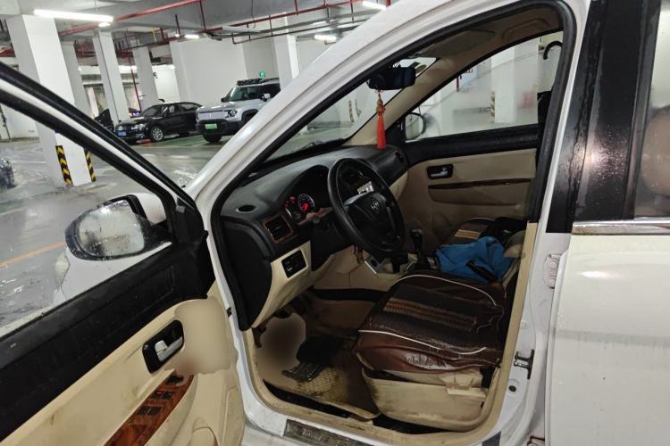 Used Dongfeng Fengon 330 2014 1.5L Manual Utility Version DK15 Driver Seat