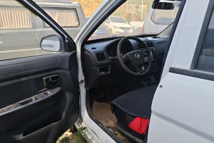 Used Dongfeng Fengon 330 2014 1.2L Manual Practical Version DK12-07 Driver Seat