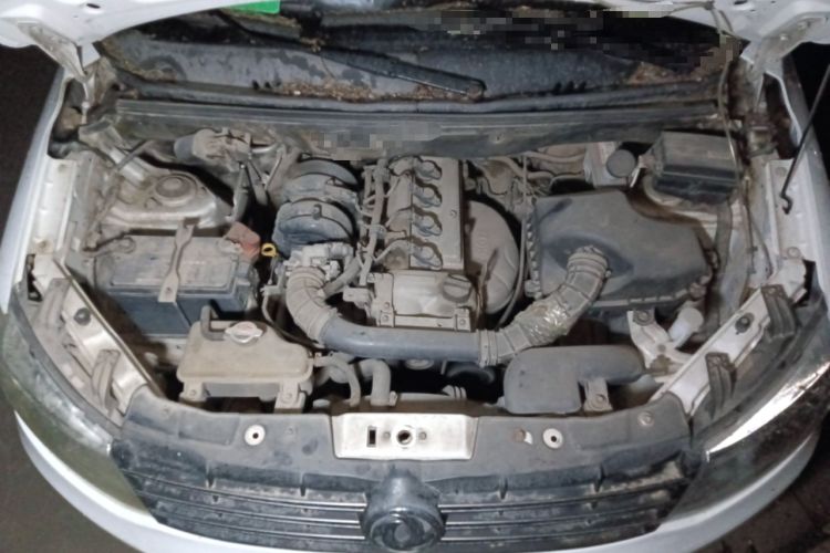 Used Dongfeng Fengon 330 2014 1.5L Manual Standard Edition DK15-02 Engine Bay