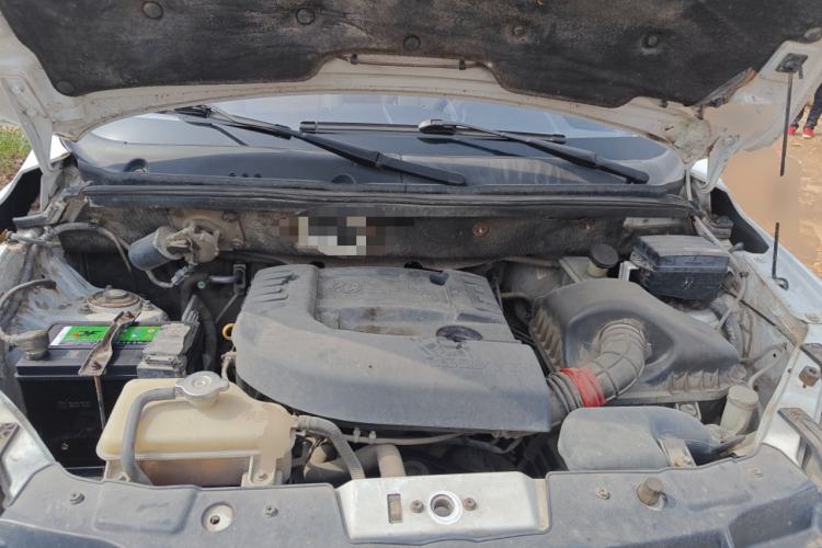 Used Dongfeng Fengon 330 2014 1.5L Manual Utility Version DK15 Engine Bay
