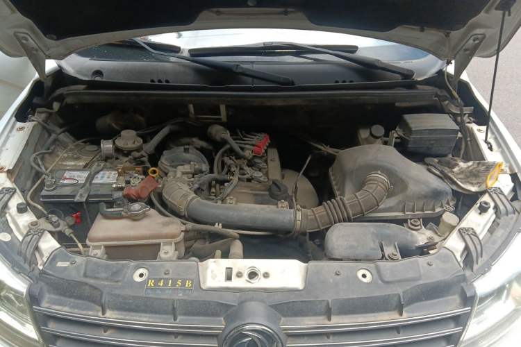 Used Dongfeng Fengon 330 2014 1.5L Manual Utility Version DK15 Engine Bay