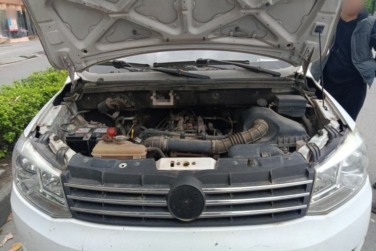 Used Dongfeng Fengon 330 2014 1.5L Manual Utility Version DK15 Engine Bay
