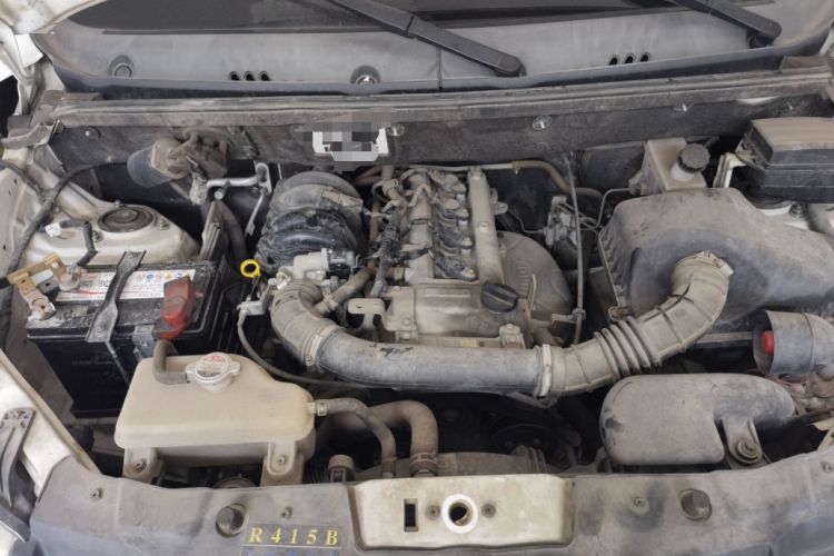 Used Dongfeng Fengon 330 2014 1.5L Manual Utility Version DK15 Engine Bay