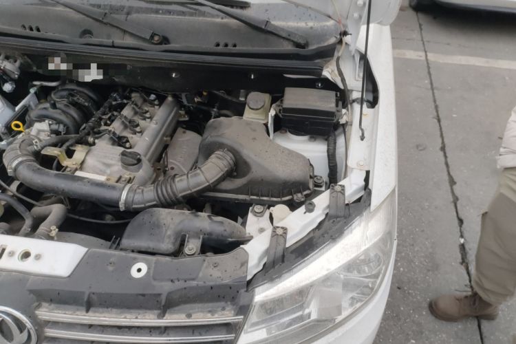 Used Dongfeng Fengon 330 2014 1.5L Manual Standard Edition DK15-02 Engine Bay Left