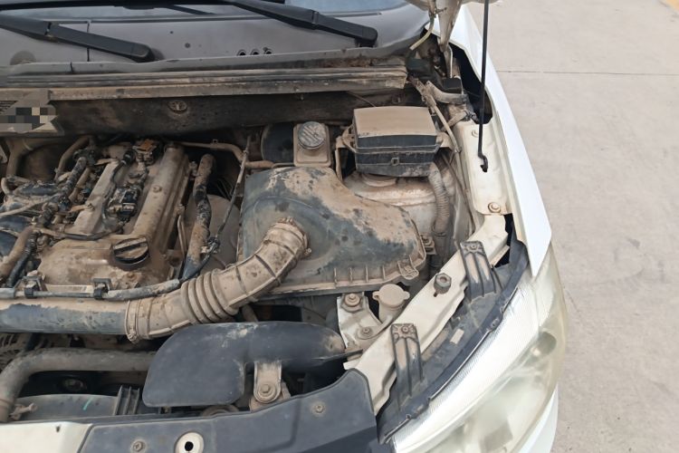 Used Dongfeng Fengon 330 2014 1.5L Manual Utility Version DK15 Engine Bay Left