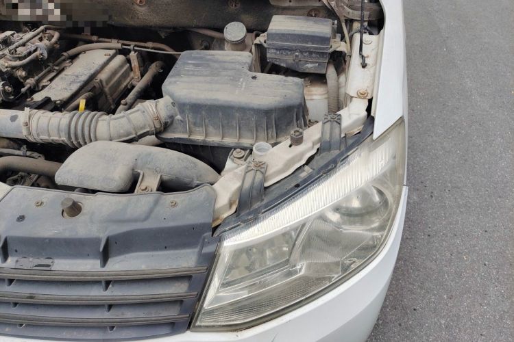 Used Dongfeng Fengon 330 2014 1.2L Manual Practical Version DK12-07 Engine Bay Left
