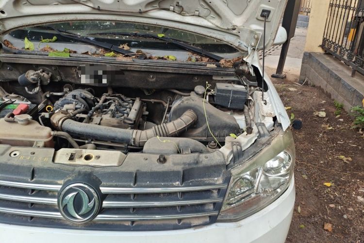Used Dongfeng Fengon 330 2014 1.5L Manual Utility Version DK15 Engine Bay Left