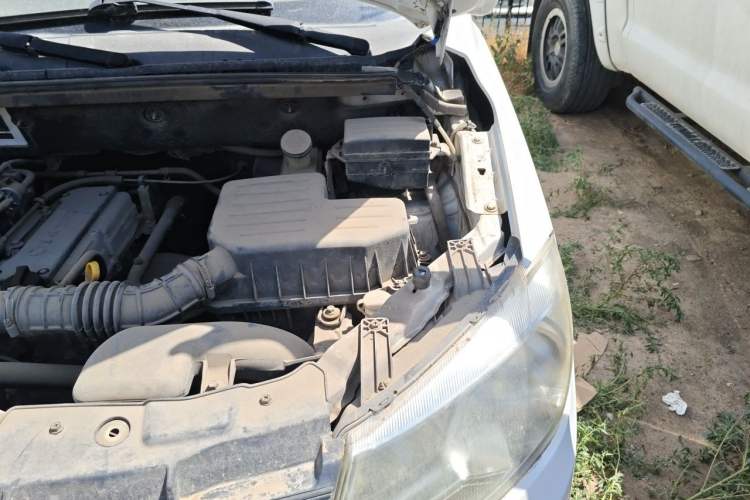 Used Dongfeng Fengon 330 2014 1.2L Manual Practical Version DK12-07 Engine Bay Left