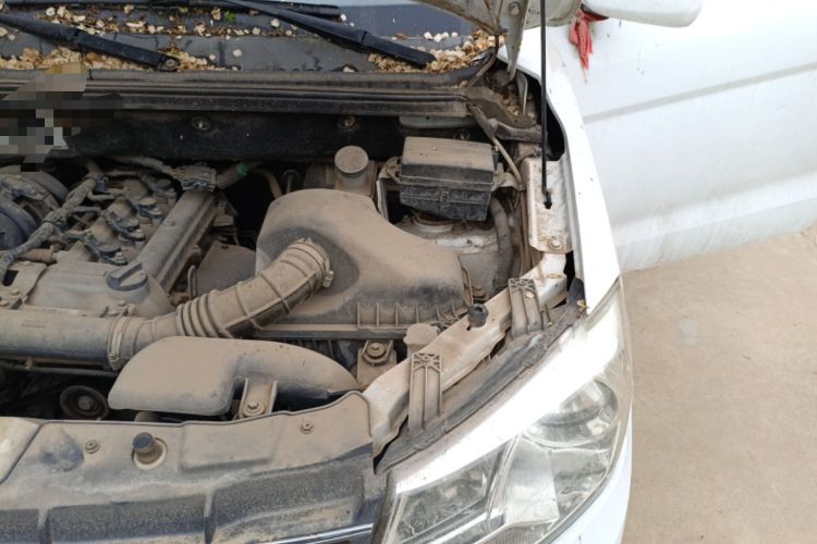 Used Dongfeng Fengon 330 2014 1.5L Manual Utility Version DK15 Engine Bay Left