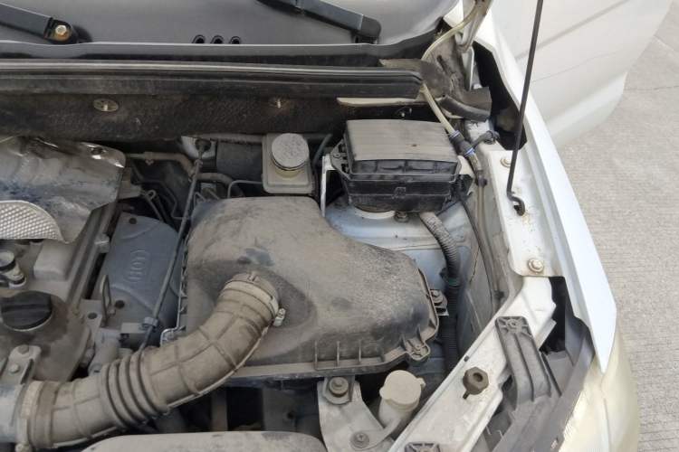 Used Dongfeng Fengon 330 2014 1.5L Manual Utility Version DK15 Engine Bay Left
