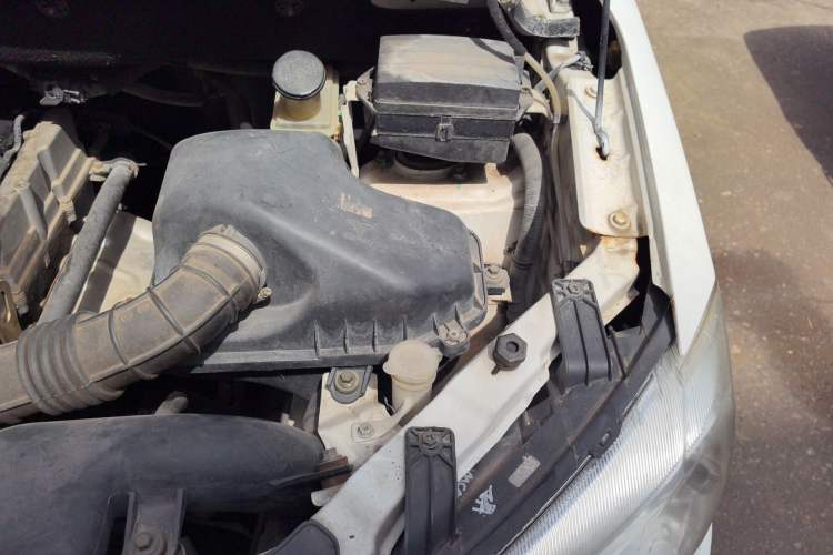 Used Dongfeng Fengon 330 2014 1.3L Manual Utility Version DK13-07 Engine Bay Left