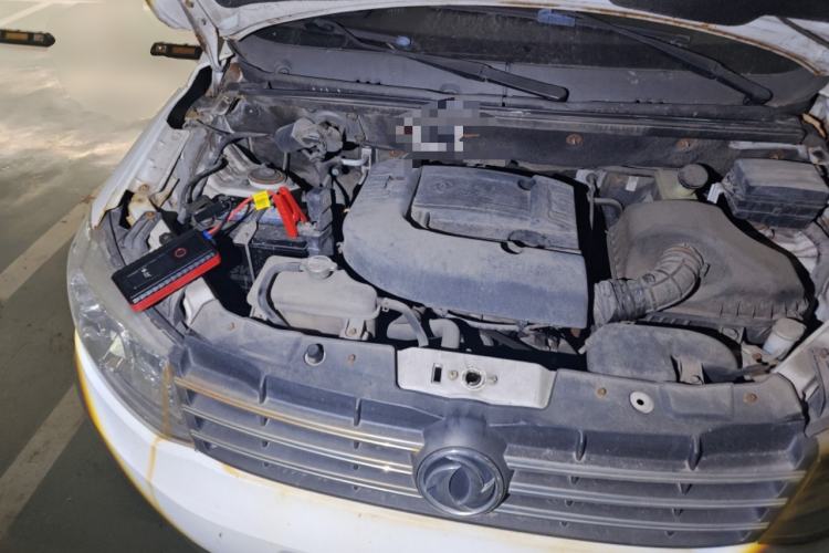 Used Dongfeng Fengon 330 2014 1.5L Manual Standard Edition DK15-02 Engine Bay