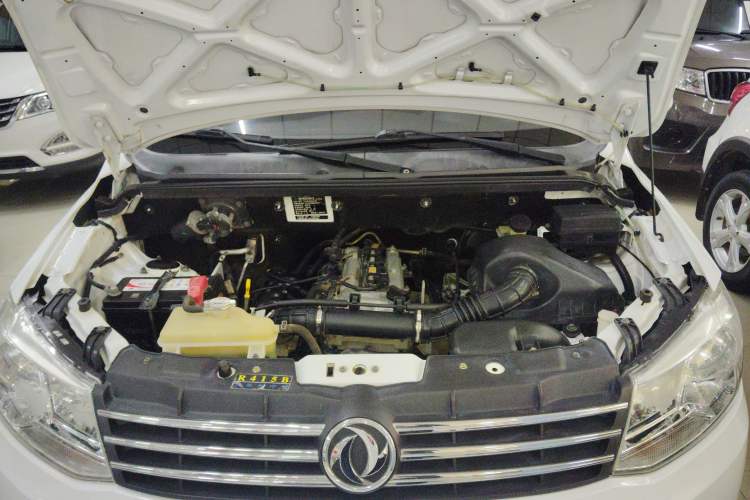 Used Dongfeng Fengon 330 2014 1.5L Manual Utility Version DK15 Engine Bay