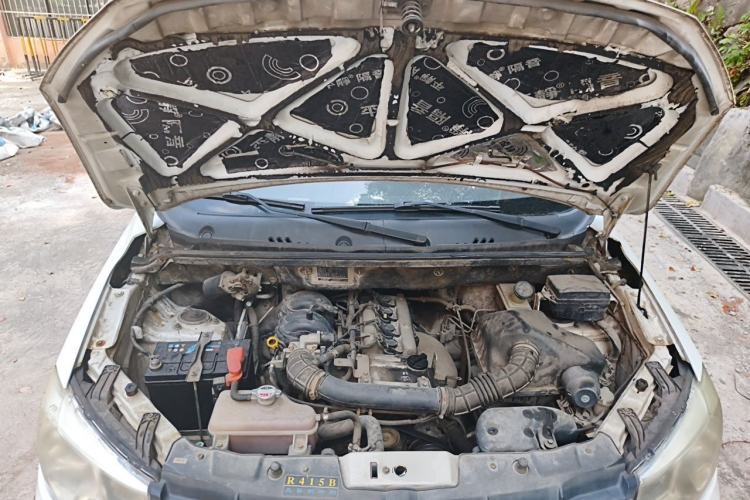 Used Dongfeng Fengon 330 2014 1.5L Manual Standard Edition DK15-02 Engine Bay