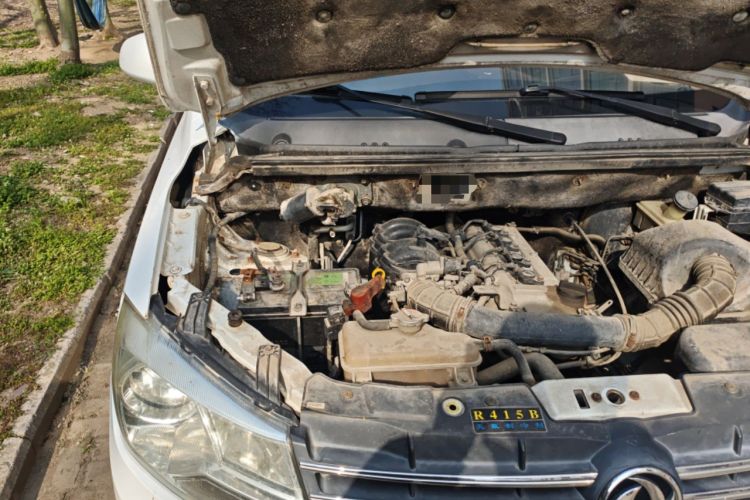 Used Dongfeng Fengon 330 2014 1.5L Manual Comfort Version DK15-02 Engine Bay Right