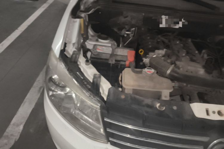 Used Dongfeng Fengon 330 2014 1.5L Manual Utility Version DK15 Engine Bay Right