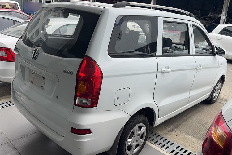 Used Dongfeng Fengon 330 2014 1.5L Manual Utility Version DK15 Exterior 4