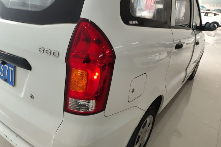 Used Dongfeng Fengon 330 2014 1.2L Manual Practical Version DK12-07 Exterior 6