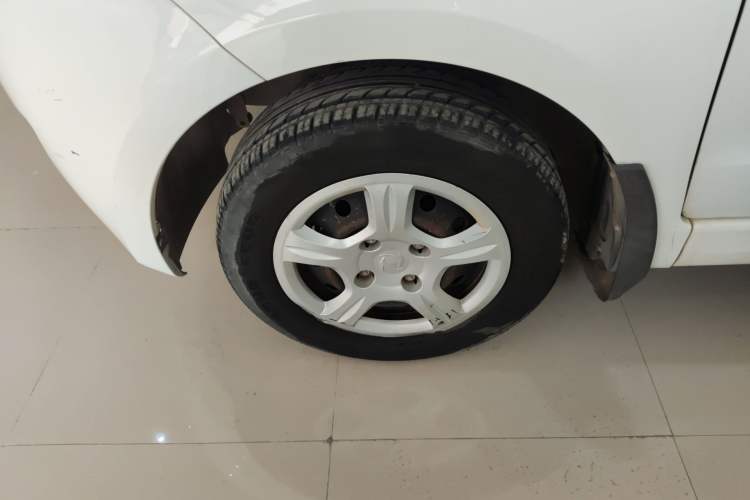 Used Dongfeng Fengon 330 2014 1.2L Manual Practical Version DK12-07 Exterior 7