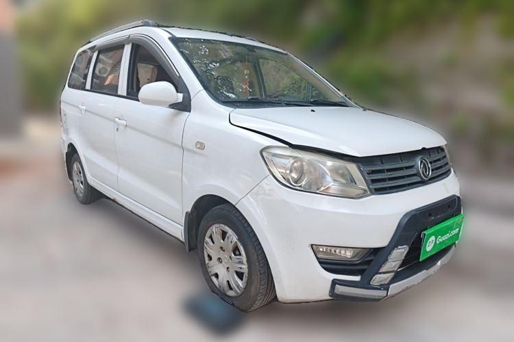 Used Dongfeng Fengon 330 2014 1.5L Manual Standard Edition DK15-02 Front Right 45 Deg