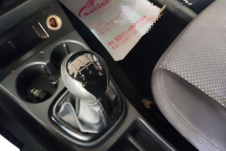 Used Dongfeng Fengon 330 2014 1.2L Manual Practical Version DK12-07 Gear Lever