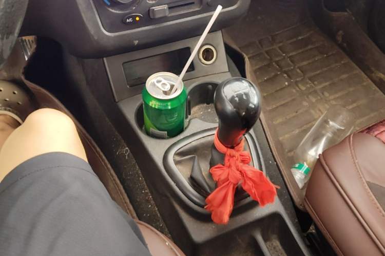 Used Dongfeng Fengon 330 2014 1.2L Manual Practical Version DK12-07 Gear Lever