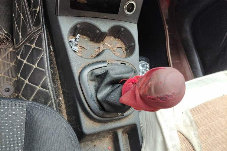 Used Dongfeng Fengon 330 2014 1.2L Manual Practical Version DK12-07 Gear Lever