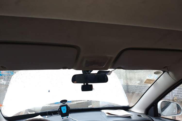 Used Dongfeng Fengon 330 2014 1.5L Manual Standard Edition DK15-02 Headliner