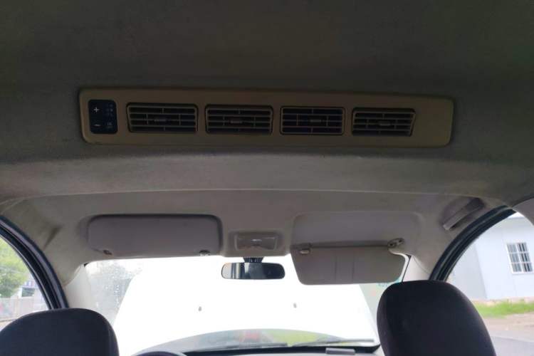 Used Dongfeng Fengon 330 2014 1.5L Manual Utility Version DK15 Headliner